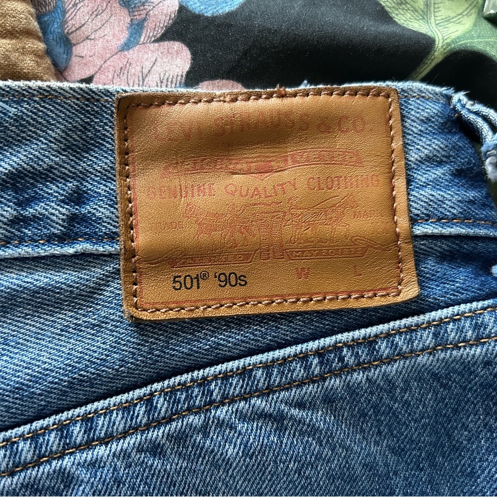 501® '90s Selvedge Women's Jeans - 32 x 32 - EUC - Picture 7 of 10